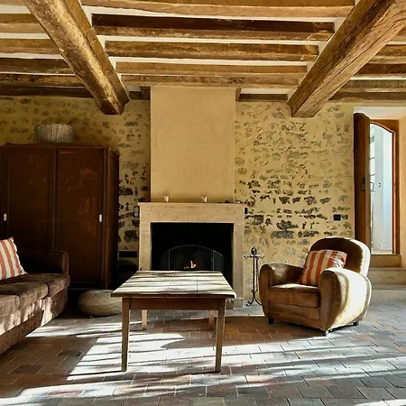 1850 Longhouse In The Villages Of Perche Hébergement de vacances